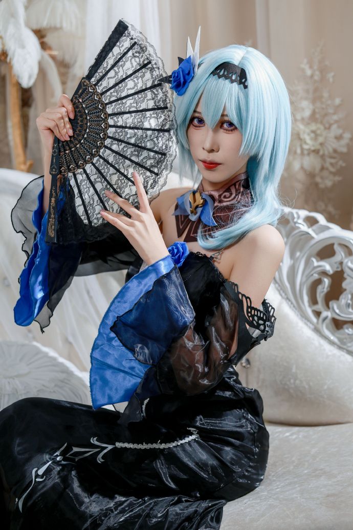 “这个仇，我先记下了！”cos：原神-尤菈### ​ 预览 3