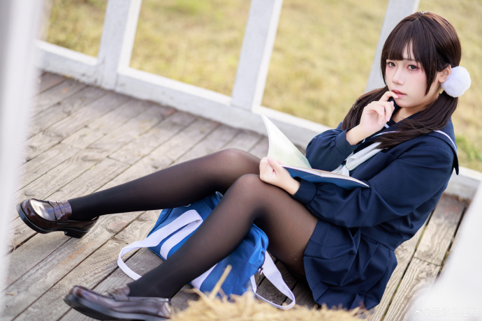 小柚Yuziki超话## jk写真｜提前放课的日子要一起去吃点心🥧～📷@hay 预览 4