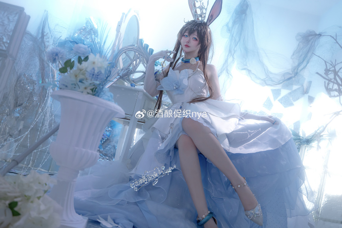 明日方舟超话## 阿米娅音律:促织📷@Zhyqzzzz 音律这套好美饭勺也太会 预览 1