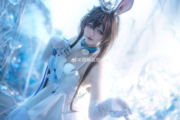 明日方舟超话## 阿米娅音律:促织📷@Zhyqzzzz 音律这套好美饭勺也太会 预览 5