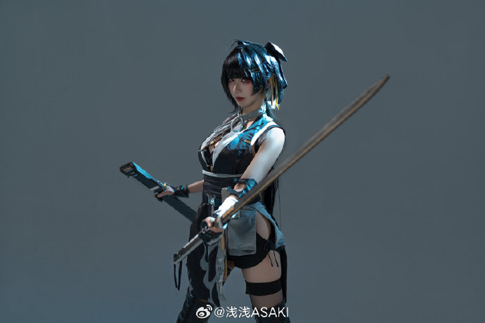 你所见的既是我出镜浅浅ASAKI超话 摄影@木只木圭 #### ​ 预览 5