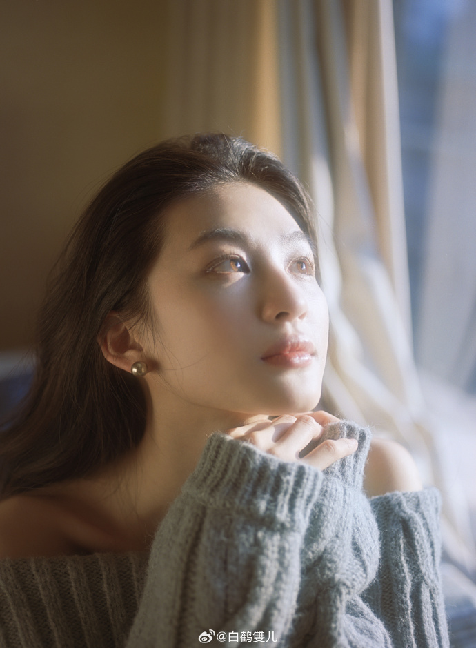 阳光☀️洒满咖啡厅 摄影：白鹤雙儿 ## ​ 预览 5