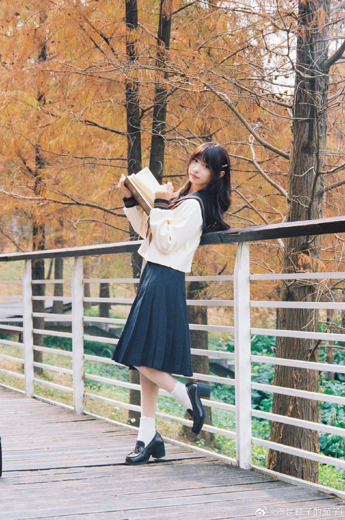 #### # 🍂放課後に秋を楽しむ🎞️🤎出镜：@不是鞋子的茄子i ：@寂寞的橘子 预览 4