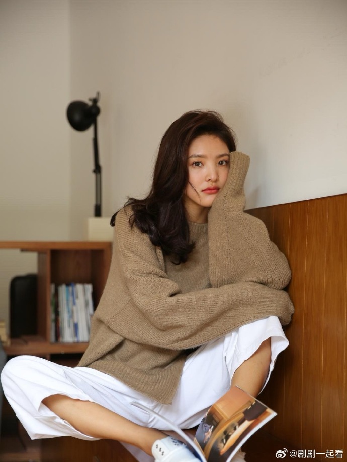 章若楠 早期青涩私服写真 ​ 预览 6