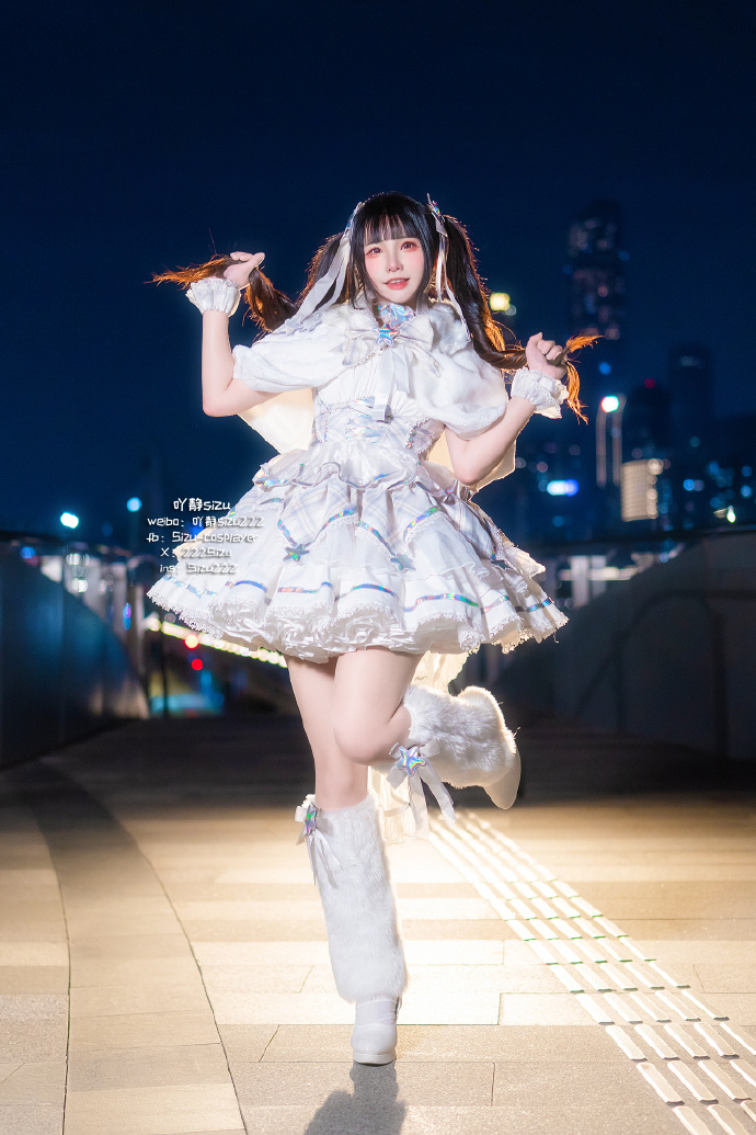 ## ❄️ 冬夜慢慢 ✨星光点点 🌟出镜：吖静sizu📷：@C-桃子 卷🌸揪2位 预览 2