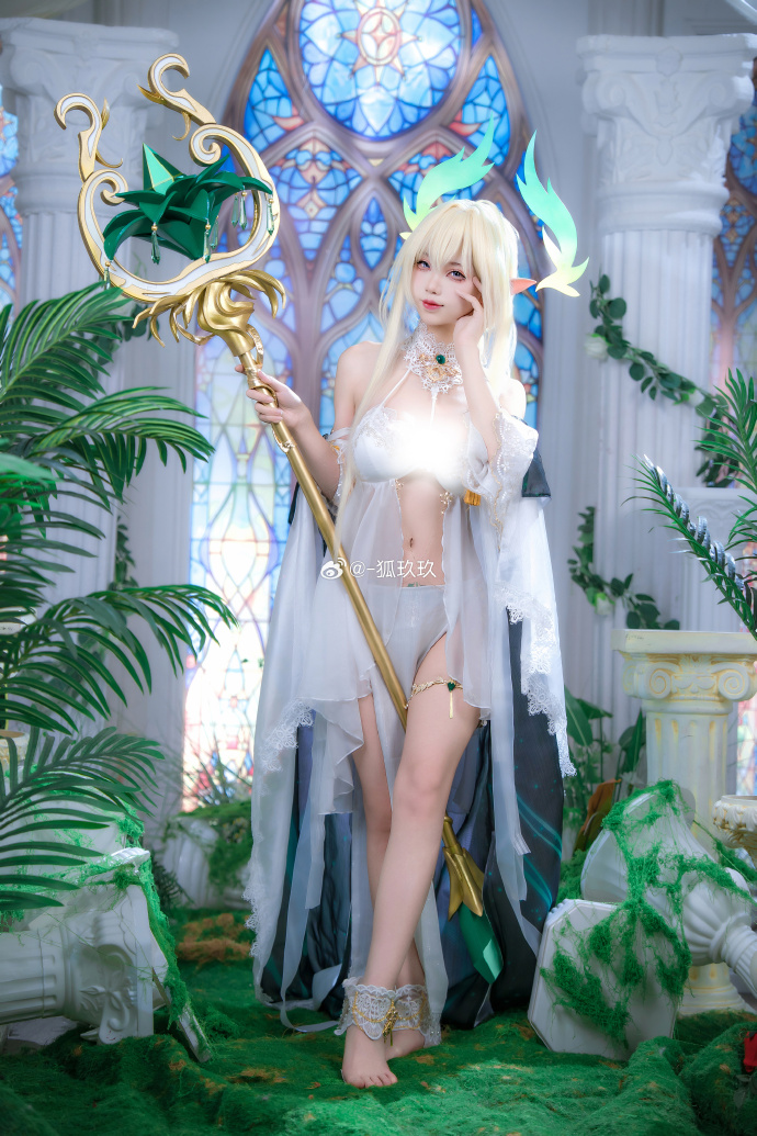 【碧蓝航线】金狮cos“我是郁金王国的金狮，藤蔓来于自然，魔法来自于光。指挥官你 预览 4