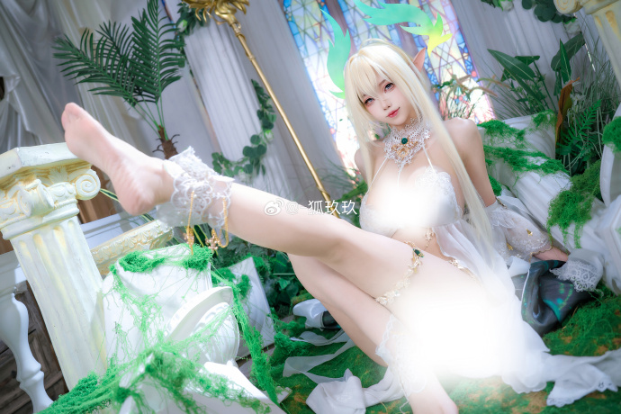 【碧蓝航线】金狮cos“我是郁金王国的金狮，藤蔓来于自然，魔法来自于光。指挥官你 预览 6
