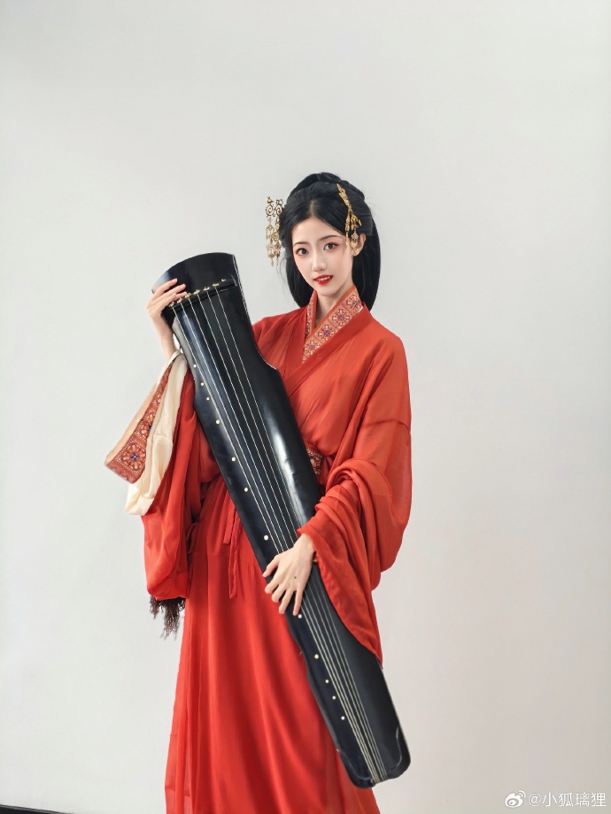 桃之夭夭，灼灼其华## ​ 预览 3