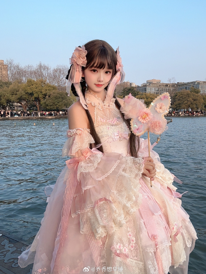 正是江南好风景落花时节又逢君 ​ 预览 2