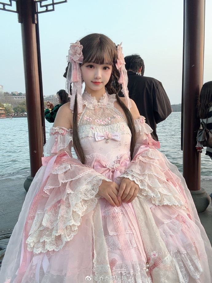 正是江南好风景落花时节又逢君 ​ 预览 6