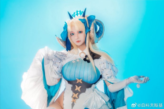 闪耀于终局宇宙的兽冠⭐艾蕾出镜：我摄影：赢铂棚@青山片场 ##### 2北京·尚 预览 2