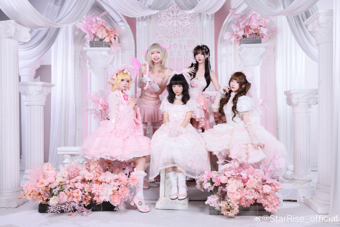 💕𝐒𝐭𝐚𝐫𝐑𝐢𝐬𝐞💖白情新アー写💖💫成员微博🩵@泠Midori-StarRise 预览 2