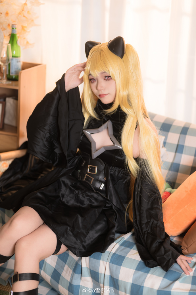 cosplay超话## To LOVEる-金色暗影💛💛出镜:本人摄影:@lem 预览 2