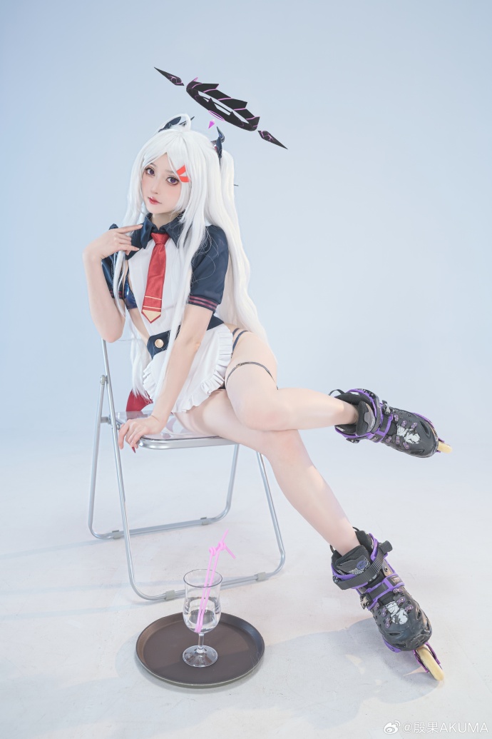 cosplay超话 欢迎光临小恶魔的餐厅✌🏻【COS正片】蔚蓝档案 空崎日奈同 预览 2