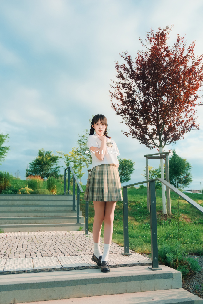好久不JK了💚📷@小菜菜籽w all ↓ Yuli暮暮超话### ​ 预览 4