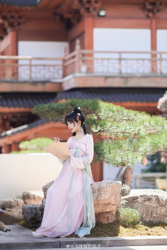 「水天清话，院静人销夏」立夏汉服超话### ​ 预览 4