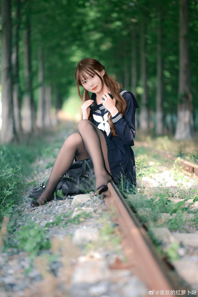 JK与铁轨~ ​ 预览 3