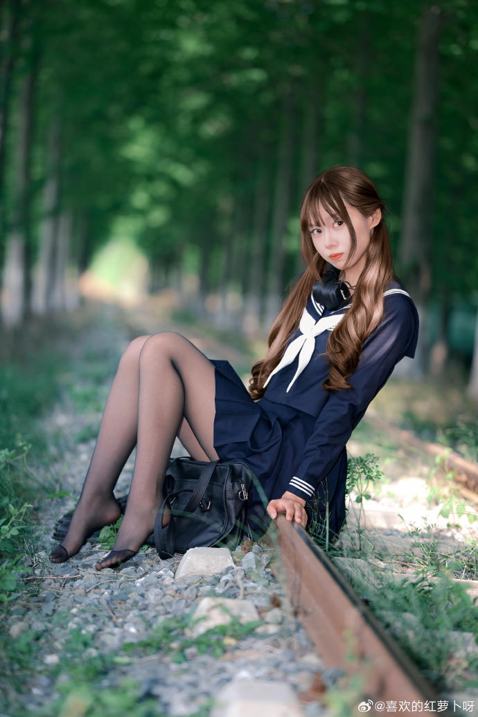 JK与铁轨~ ​ 预览 4