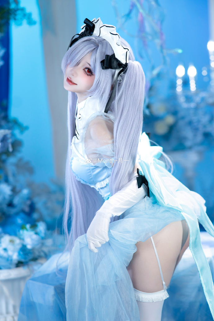 “今天的我也很美丽，真不错”📷：@sime_Jc 祝贺妮姬一周年，奖励两个幸运儿