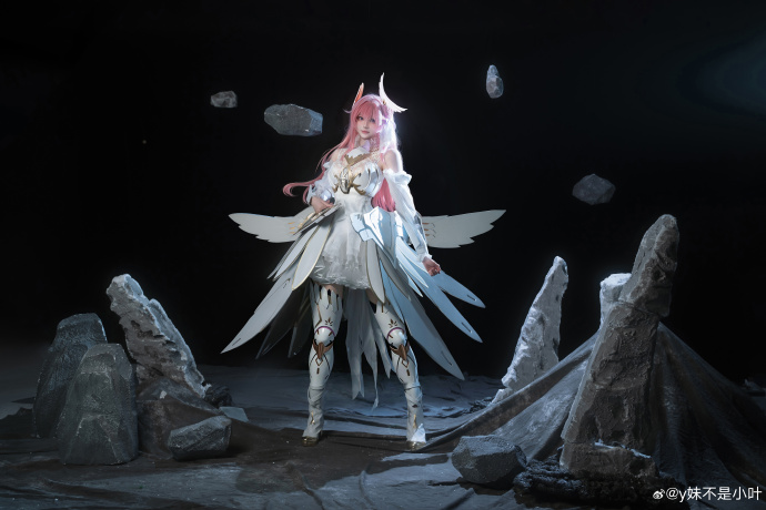 cosplay超话cosplay正片超话### #### 祝贺您，乐园的引路 预览 1