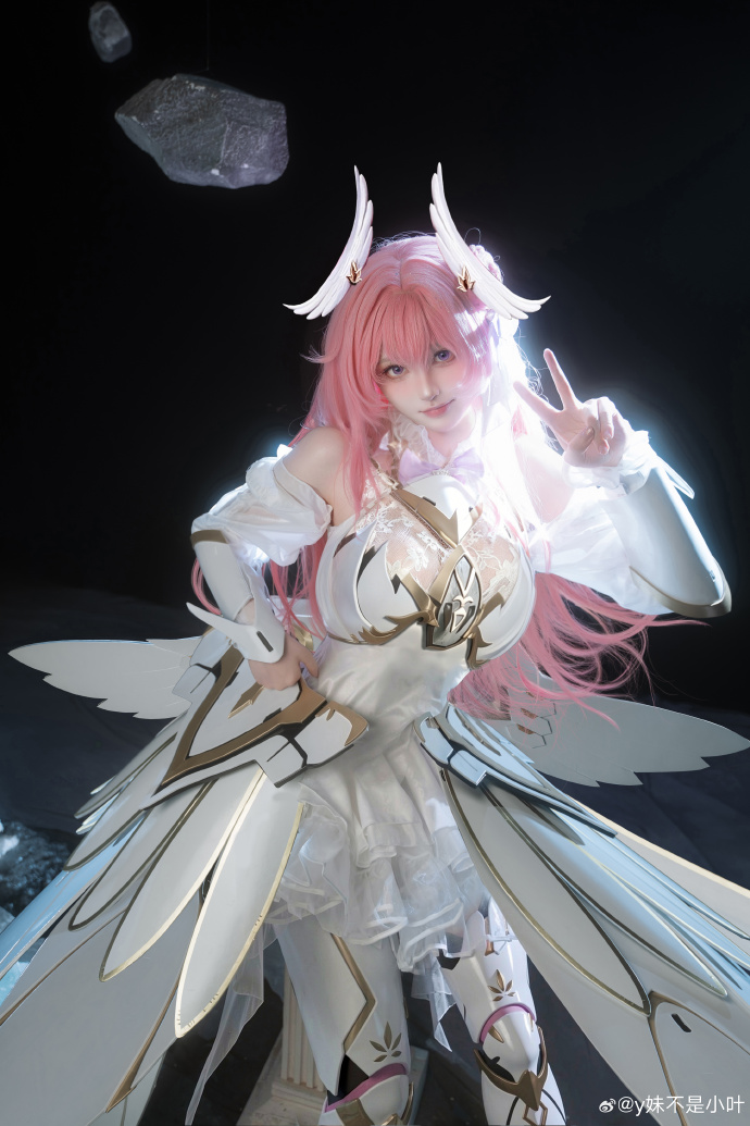 cosplay超话cosplay正片超话### #### 祝贺您，乐园的引路 预览 2