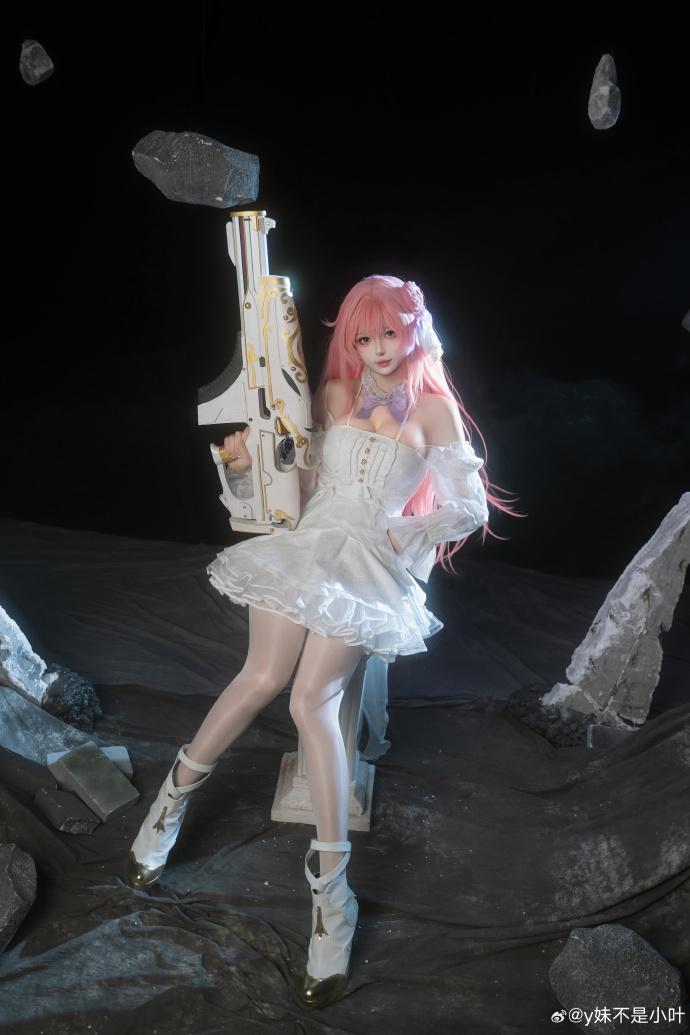 cosplay超话cosplay正片超话### #### 祝贺您，乐园的引路 预览 6