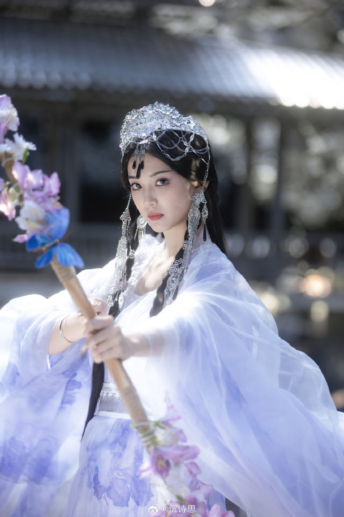 紫纱栖仙骨，一念渡尘缘。摄影/后期：@沉诗思 出镜：芝芝琪拍摄地：柳州### 2 预览 2