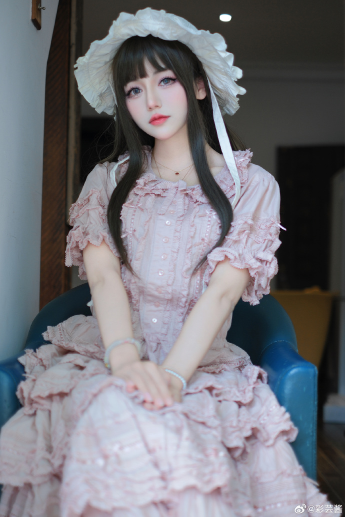 发一套比较日常的写真😘📷：@影修inShow_photo 👗：pinkhouse 预览 1