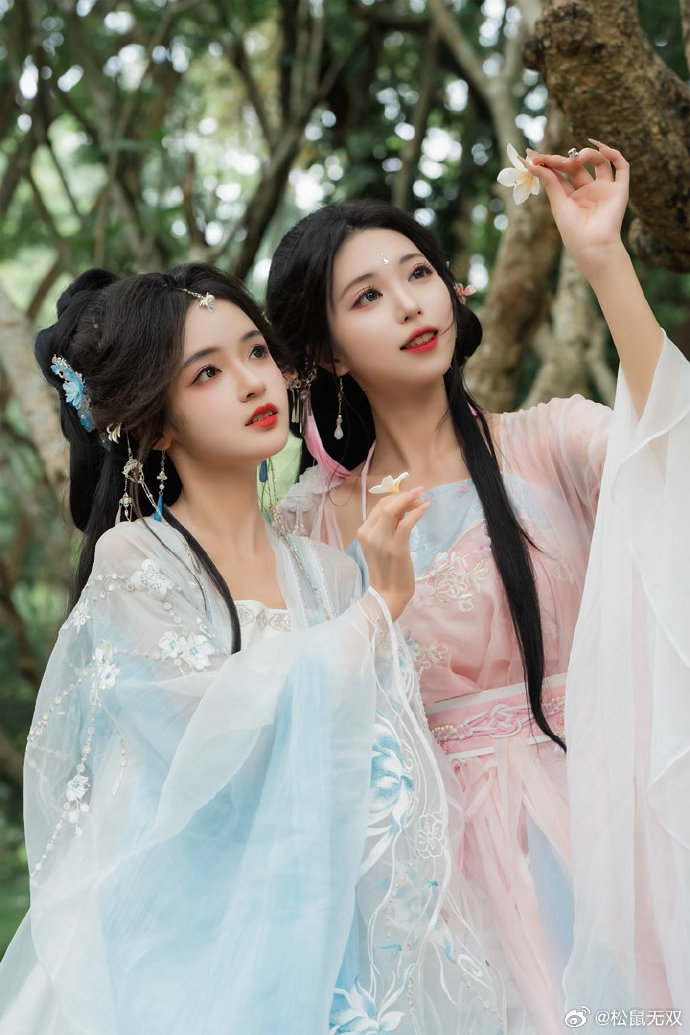 双姝出镜：柒柒&小十九📷：Sony a7m4 + 腾龙70-180mm f2.8 预览 3