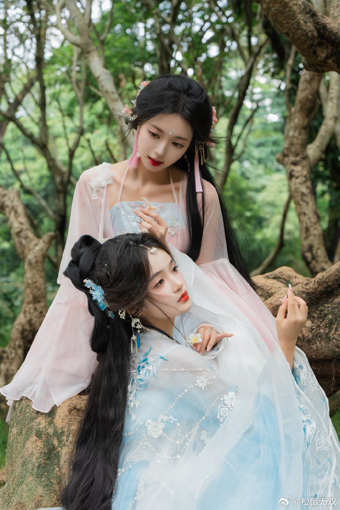 双姝出镜：柒柒&小十九📷：Sony a7m4 + 腾龙70-180mm f2.8 预览 5