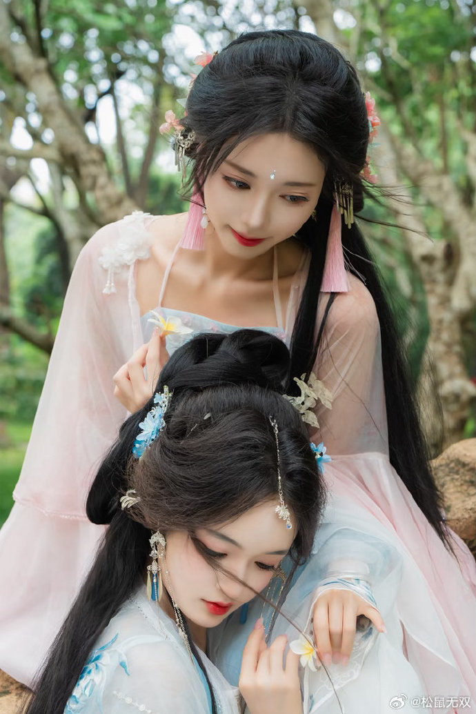 双姝出镜：柒柒&小十九📷：Sony a7m4 + 腾龙70-180mm f2.8 预览 6