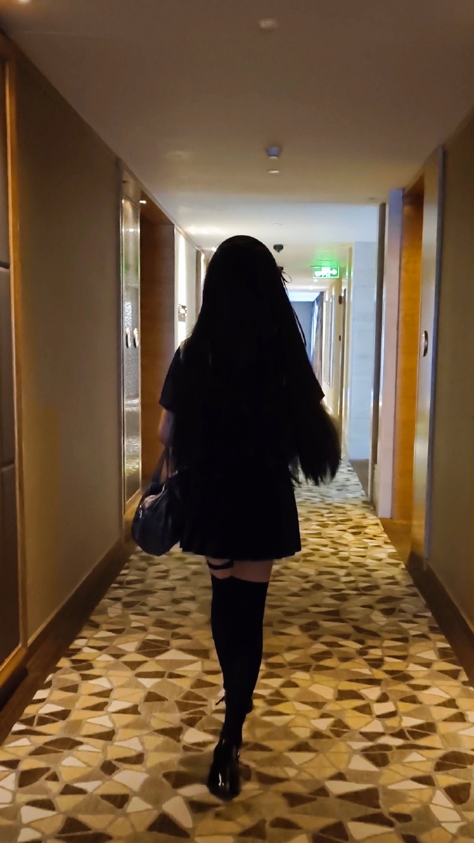 转学第一天 大家请多多关照🥺～九宫格虽迟但到🥰## ​ 预览 5