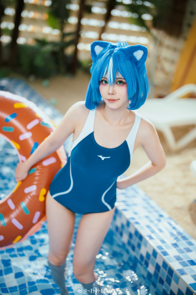 cosplay超话## 游泳部要招生了！曲奇：扑扑O网页链接 📷：@土拨鼠i_ 预览 5