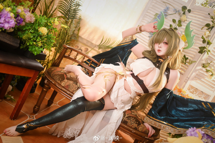 二次元cos大赏超话# # 🍀七省cos🍀🍀出镜：-渊秧-🍀摄影：@游雾化HU