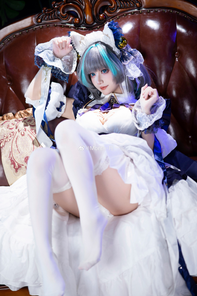 碧蓝航线-柴郡-“最喜欢你啦，指挥官”📷：@sime_Jc 关注➕转发抽五个宝宝 预览 3