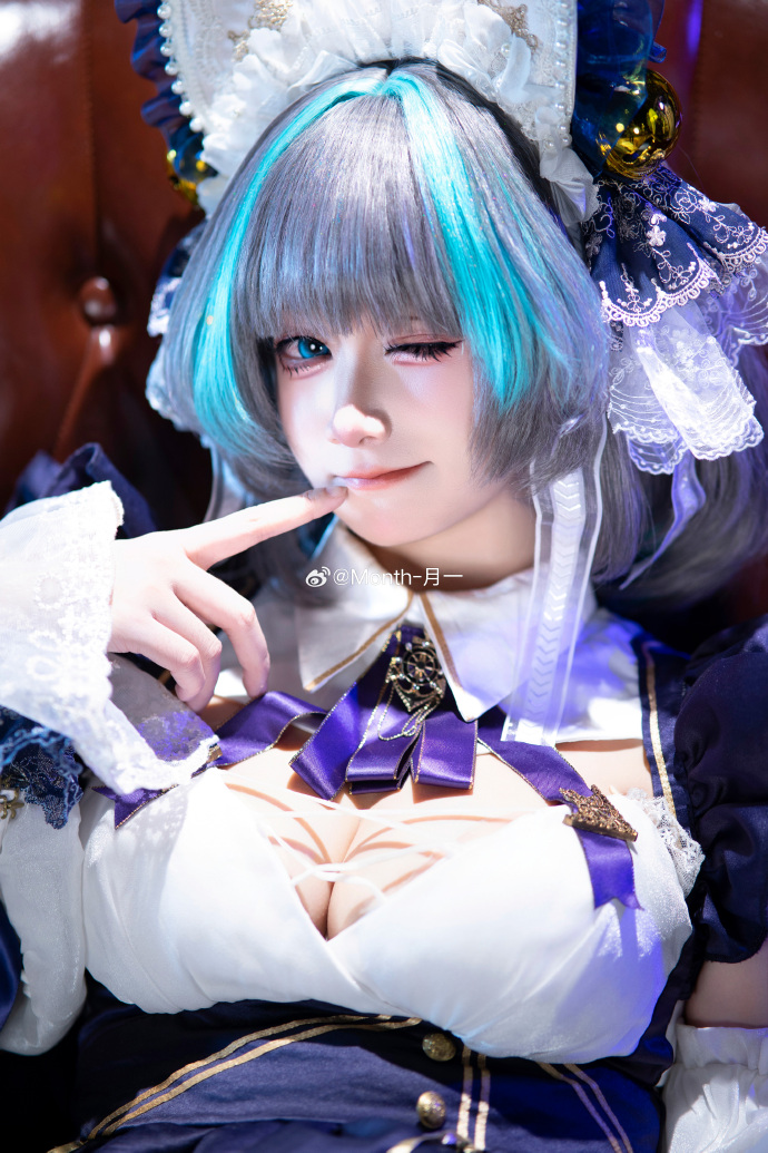 碧蓝航线-柴郡-“最喜欢你啦，指挥官”📷：@sime_Jc 关注➕转发抽五个宝宝 预览 4