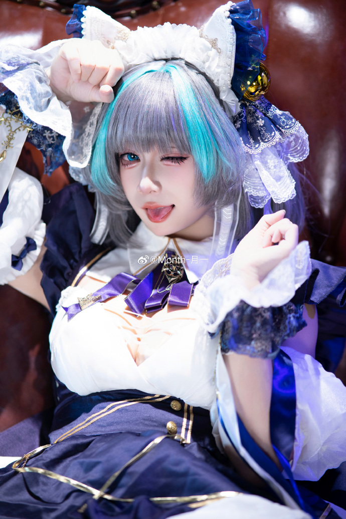 碧蓝航线-柴郡-“最喜欢你啦，指挥官”📷：@sime_Jc 关注➕转发抽五个宝宝 预览 5