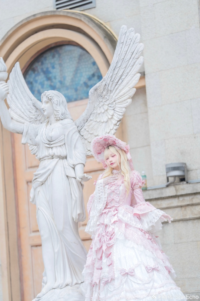 ── ⁺ ₊你是我逃出城堡去见的第一个人˚⋆𝜗𝜚⋆──StarEcho超话#  预览 1