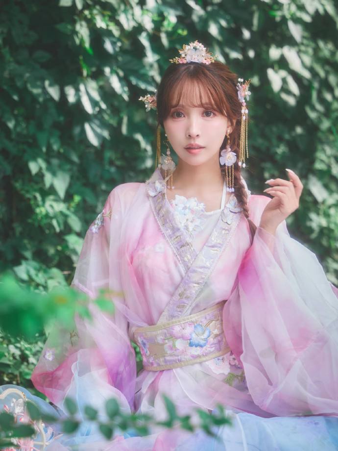 嗯，这汉服……就很优雅# ​ 预览 5