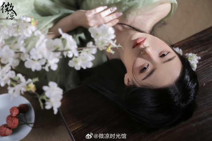 # “你的眉眼 如清风明月🍃” ​ 预览 3