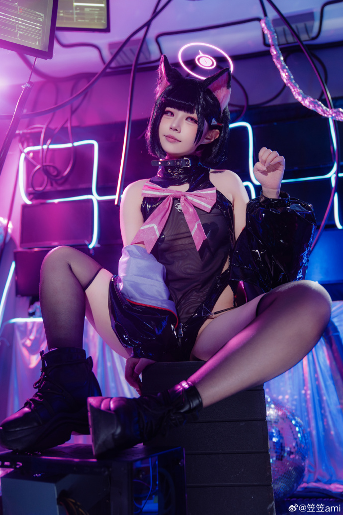 蔚蓝档案超话和纱同人手办 cos出镜：笠生摄影：碎膝的洋葱@碎膝的洋葱 转关啾 预览 2