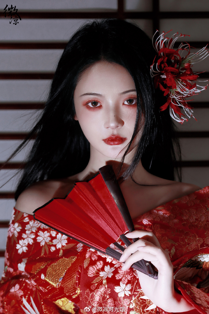 # 她是一株血色里的曼珠沙华🥀 ​ 预览 4