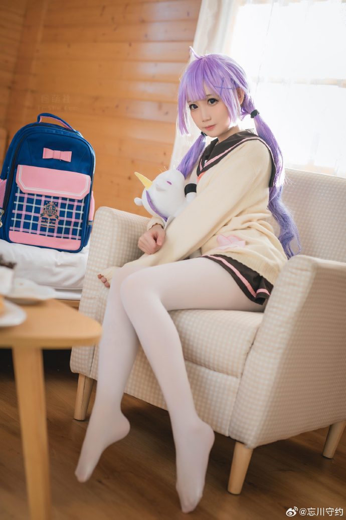 焖焖碳 独角兽JK制服白丝～ ​ 预览 2