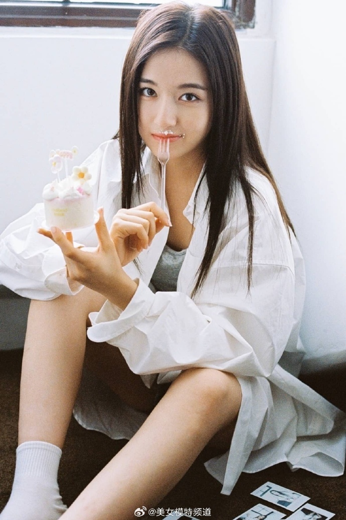 李兰迪可爱私服写真精选 ​ 预览 5