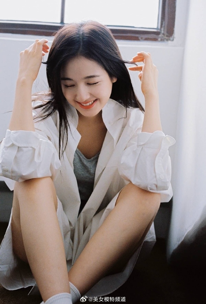 李兰迪可爱私服写真精选 ​ 预览 6